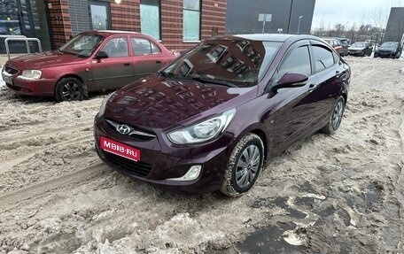 Hyundai Solaris II рестайлинг, 2011 год, 630 000 рублей, 1 фотография