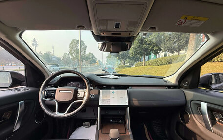 Land Rover Discovery Sport I рестайлинг, 2024 год, 5 700 000 рублей, 4 фотография