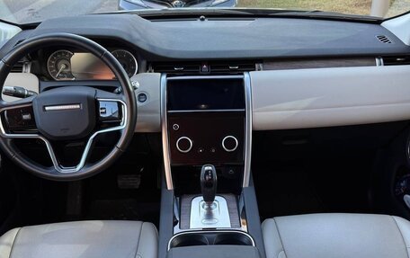 Land Rover Discovery Sport I рестайлинг, 2021 год, 4 100 000 рублей, 9 фотография