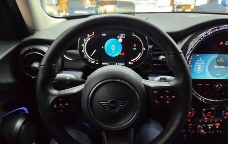 MINI Hatch, 2024 год, 2 630 000 рублей, 4 фотография