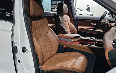 Genesis GV70, 2024 год, 7 170 000 рублей, 3 фотография