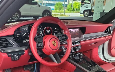 Porsche 911, 2024 год, 15 730 000 рублей, 3 фотография