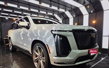 Cadillac Escalade V, 2024 год, 17 525 000 рублей, 9 фотография
