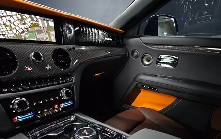 Rolls-Royce Ghost Series II рестайлинг, 2024 год, 45 610 000 рублей, 9 фотография