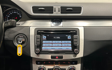 Volkswagen Passat B7, 2013 год, 899 000 рублей, 18 фотография