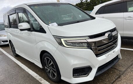 Honda Stepwgn IV, 2021 год, 2 180 000 рублей, 1 фотография