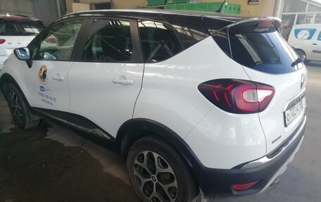 Renault Kaptur I рестайлинг, 2019 год, 1 300 000 рублей, 5 фотография