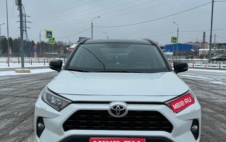 Toyota RAV4, 2021 год, 3 100 000 рублей, 1 фотография