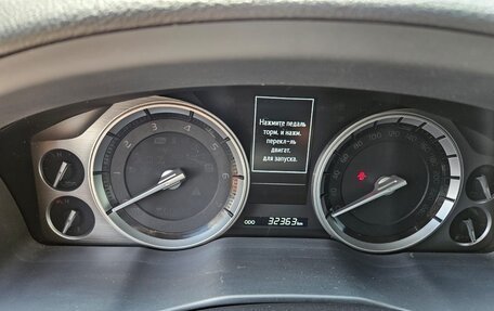 Toyota Land Cruiser 200, 2016 год, 8 600 000 рублей, 3 фотография