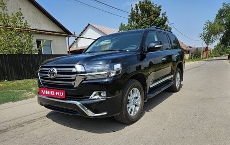 Toyota Land Cruiser 200, 2016 год, 8 600 000 рублей, 17 фотография