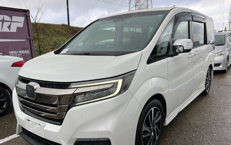 Honda Stepwgn IV, 2021 год, 2 180 000 рублей, 3 фотография