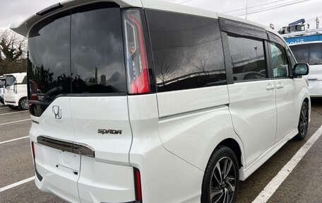 Honda Stepwgn IV, 2021 год, 2 180 000 рублей, 4 фотография