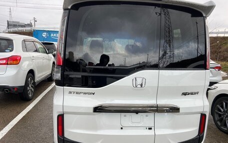 Honda Stepwgn IV, 2021 год, 2 180 000 рублей, 6 фотография