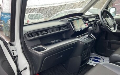 Honda Stepwgn IV, 2021 год, 2 180 000 рублей, 21 фотография