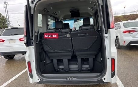 Honda Stepwgn IV, 2021 год, 2 180 000 рублей, 39 фотография