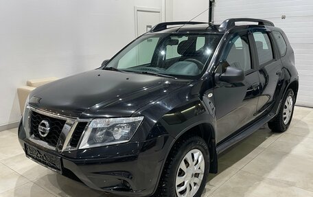 Nissan Terrano III, 2016 год, 1 049 000 рублей, 3 фотография
