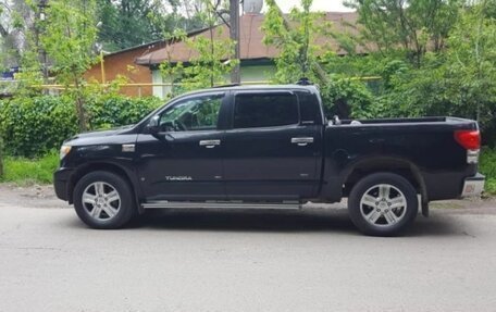 Toyota Tundra II, 2007 год, 2 800 000 рублей, 2 фотография