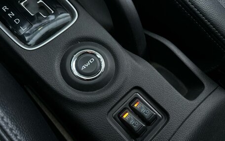 Mitsubishi Outlander III рестайлинг 3, 2015 год, 1 820 000 рублей, 12 фотография