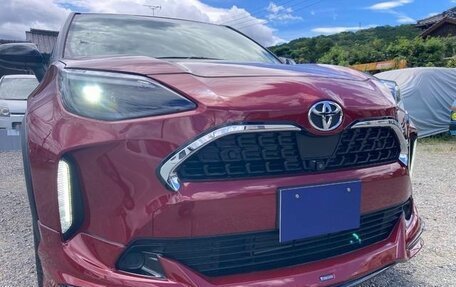 Toyota Yaris Cross, 2022 год, 1 624 000 рублей, 9 фотография