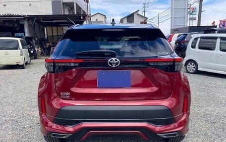 Toyota Yaris Cross, 2022 год, 1 624 000 рублей, 4 фотография