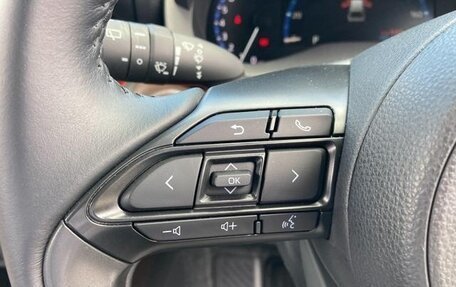 Toyota Yaris Cross, 2022 год, 1 624 000 рублей, 17 фотография