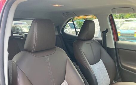 Toyota Yaris Cross, 2022 год, 1 624 000 рублей, 30 фотография