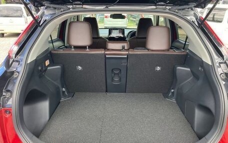 Toyota Yaris Cross, 2022 год, 1 624 000 рублей, 38 фотография