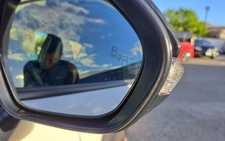 Toyota Yaris Cross, 2022 год, 1 607 000 рублей, 23 фотография