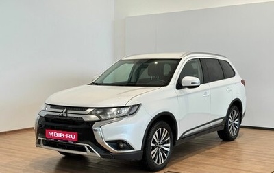 Mitsubishi Outlander III рестайлинг 3, 2019 год, 2 150 000 рублей, 1 фотография