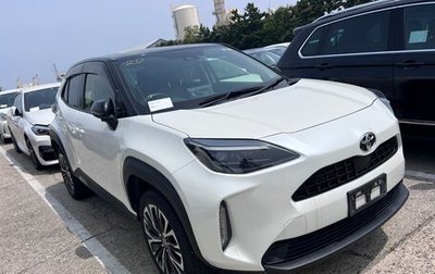 Toyota Yaris Cross, 2022 год, 1 600 000 рублей, 1 фотография
