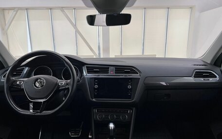 Volkswagen Tiguan II, 2020 год, 2 500 000 рублей, 12 фотография