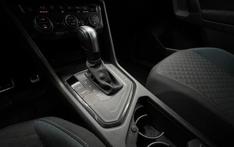 Volkswagen Tiguan II, 2020 год, 2 500 000 рублей, 27 фотография