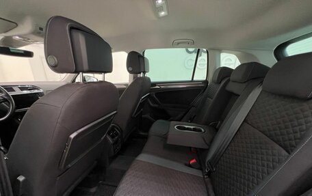 Volkswagen Tiguan II, 2020 год, 2 500 000 рублей, 37 фотография