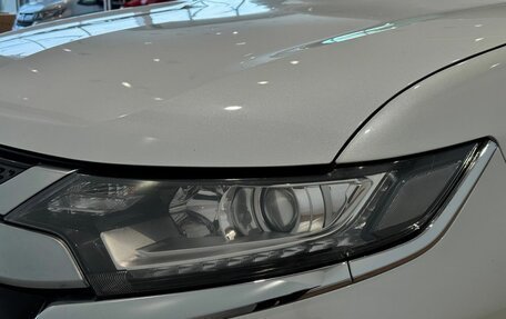 Mitsubishi Outlander III рестайлинг 3, 2019 год, 2 150 000 рублей, 16 фотография