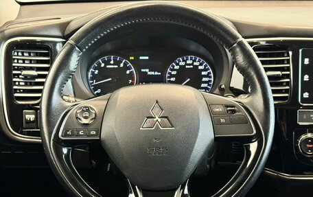 Mitsubishi Outlander III рестайлинг 3, 2019 год, 2 150 000 рублей, 13 фотография