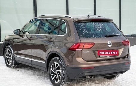 Volkswagen Tiguan II, 2018 год, 2 419 000 рублей, 3 фотография
