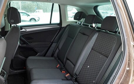 Volkswagen Tiguan II, 2018 год, 2 419 000 рублей, 19 фотография