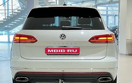 Volkswagen Touareg III, 2020 год, 5 990 000 рублей, 5 фотография