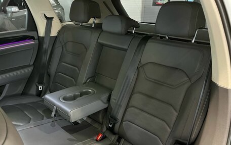 Volkswagen Touareg III, 2020 год, 5 990 000 рублей, 32 фотография