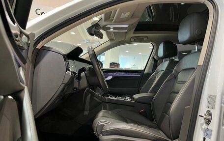 Volkswagen Touareg III, 2020 год, 5 990 000 рублей, 30 фотография