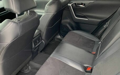 Toyota RAV4, 2021 год, 3 805 000 рублей, 15 фотография