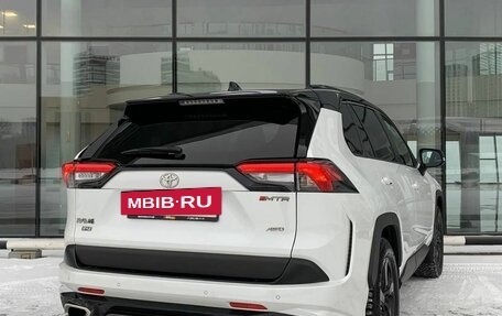 Toyota RAV4, 2021 год, 3 805 000 рублей, 5 фотография