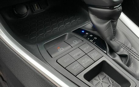 Toyota RAV4, 2021 год, 3 805 000 рублей, 17 фотография