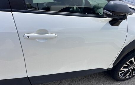 Toyota Yaris Cross, 2022 год, 1 600 000 рублей, 9 фотография