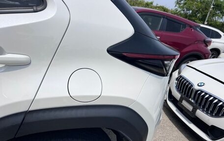 Toyota Yaris Cross, 2022 год, 1 600 000 рублей, 11 фотография