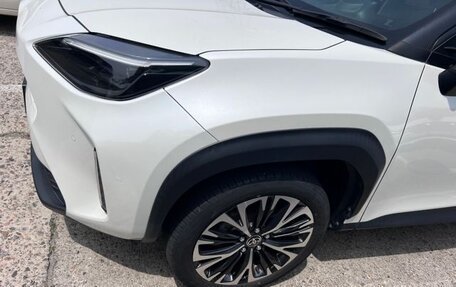 Toyota Yaris Cross, 2022 год, 1 600 000 рублей, 15 фотография