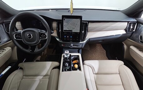 Volvo S90 II рестайлинг, 2025 год, 6 425 000 рублей, 4 фотография