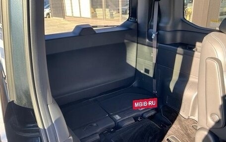 Honda Stepwgn, 2023 год, 2 597 450 рублей, 21 фотография