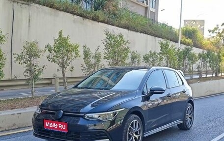 Volkswagen Golf VIII, 2022 год, 1 650 000 рублей, 1 фотография