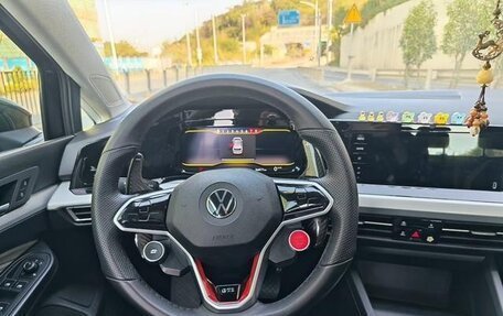 Volkswagen Golf VIII, 2022 год, 1 650 000 рублей, 7 фотография